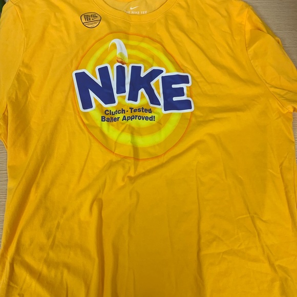 Shirts - Picture 6 of 7